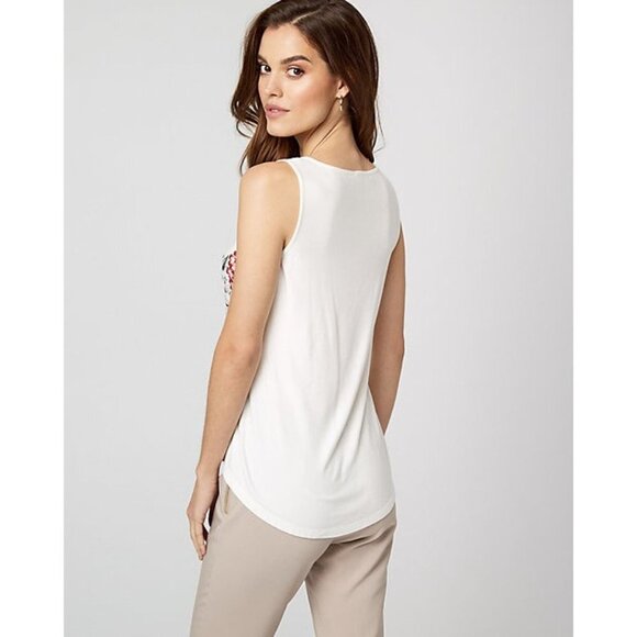 Women Le Chateau Floral Print Textured Knit V-Neck Top Size XXL - Picture 2 of 5